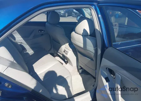 2007 Toyota Camry Hybrid z USA, uszkodzony, nr VIN JTNBB46K773032337